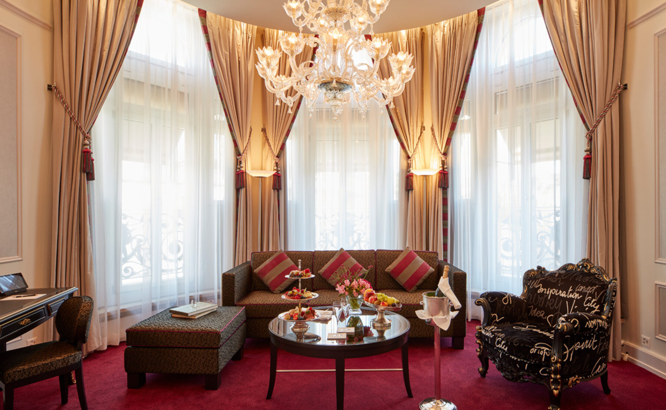 The dufour suites rooms - Hotel Schweizerhof Zürich